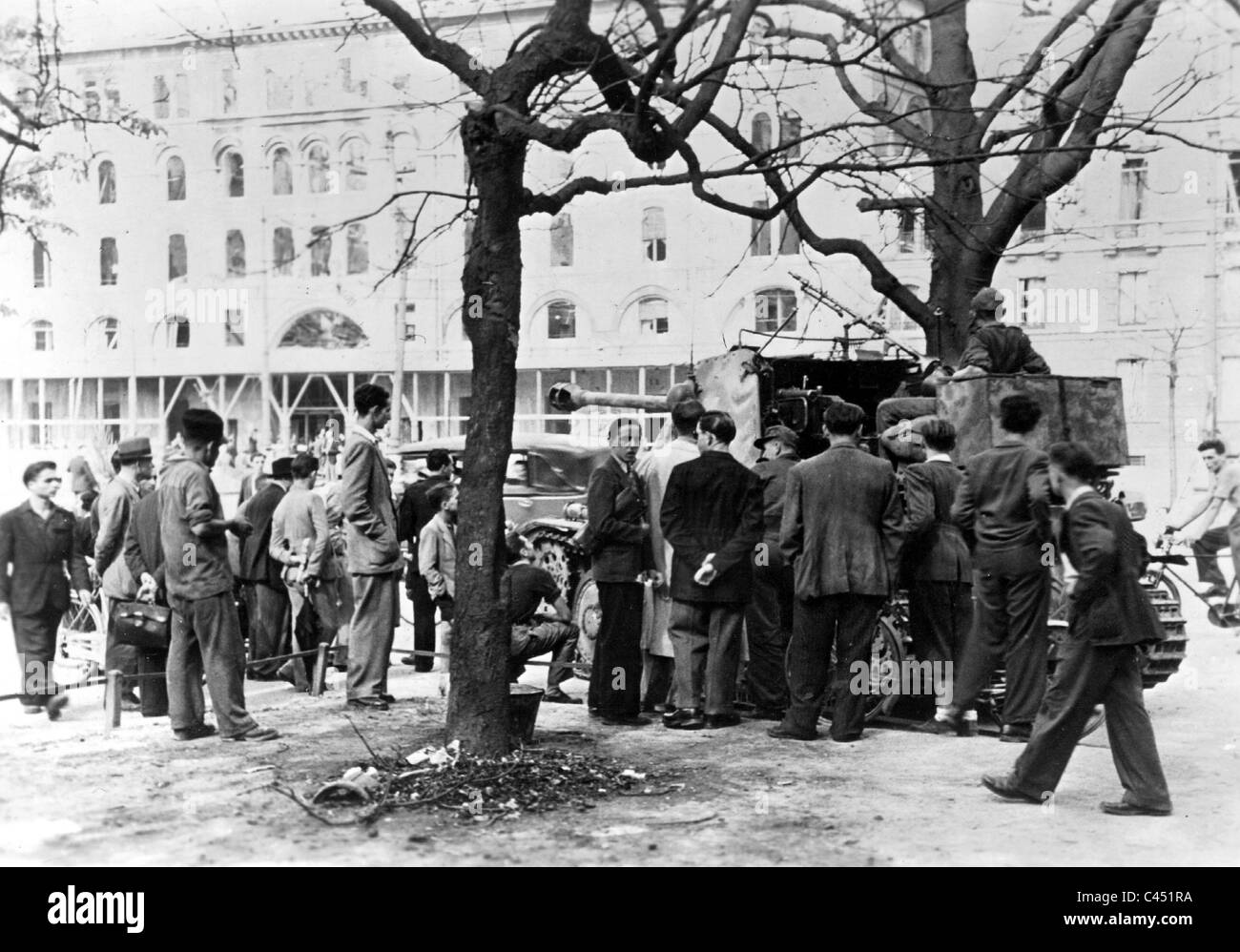 Canon antichars de la garde du corps SS Regiment "Adolf Hitler" à Milan, 1943 Banque D'Images