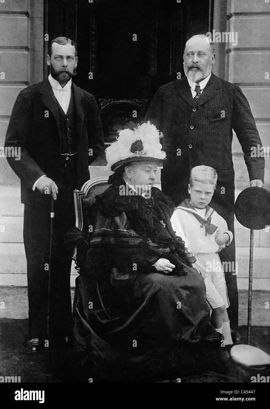La reine Victoria de Grande-Bretagne avec les princes George, Albert Edward et Edward de galles Banque D'Images