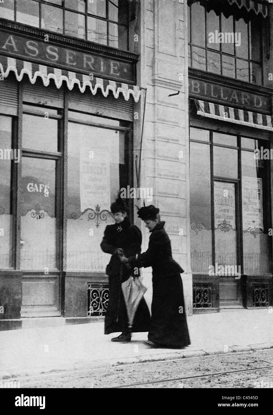 L'impératrice Elisabeth d'Autriche sur une promenade à Genève, 1898 Banque D'Images