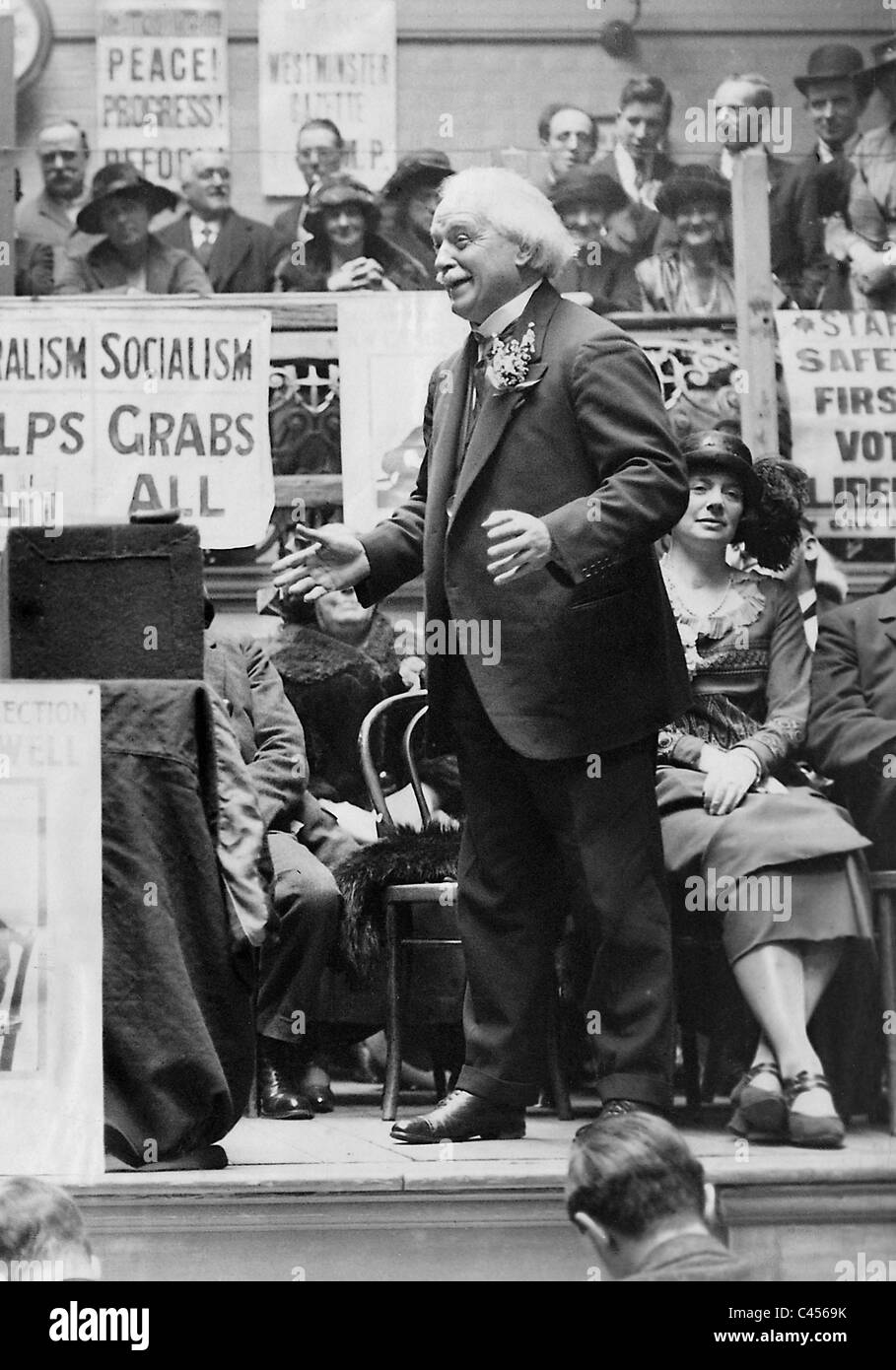 David Lloyd George à un rassemblement électoral, 1931 Banque D'Images