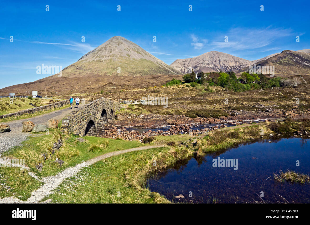 L'ancien pont routier à Glen Sligachan dans l'île de Skye Ecosse Banque D'Images