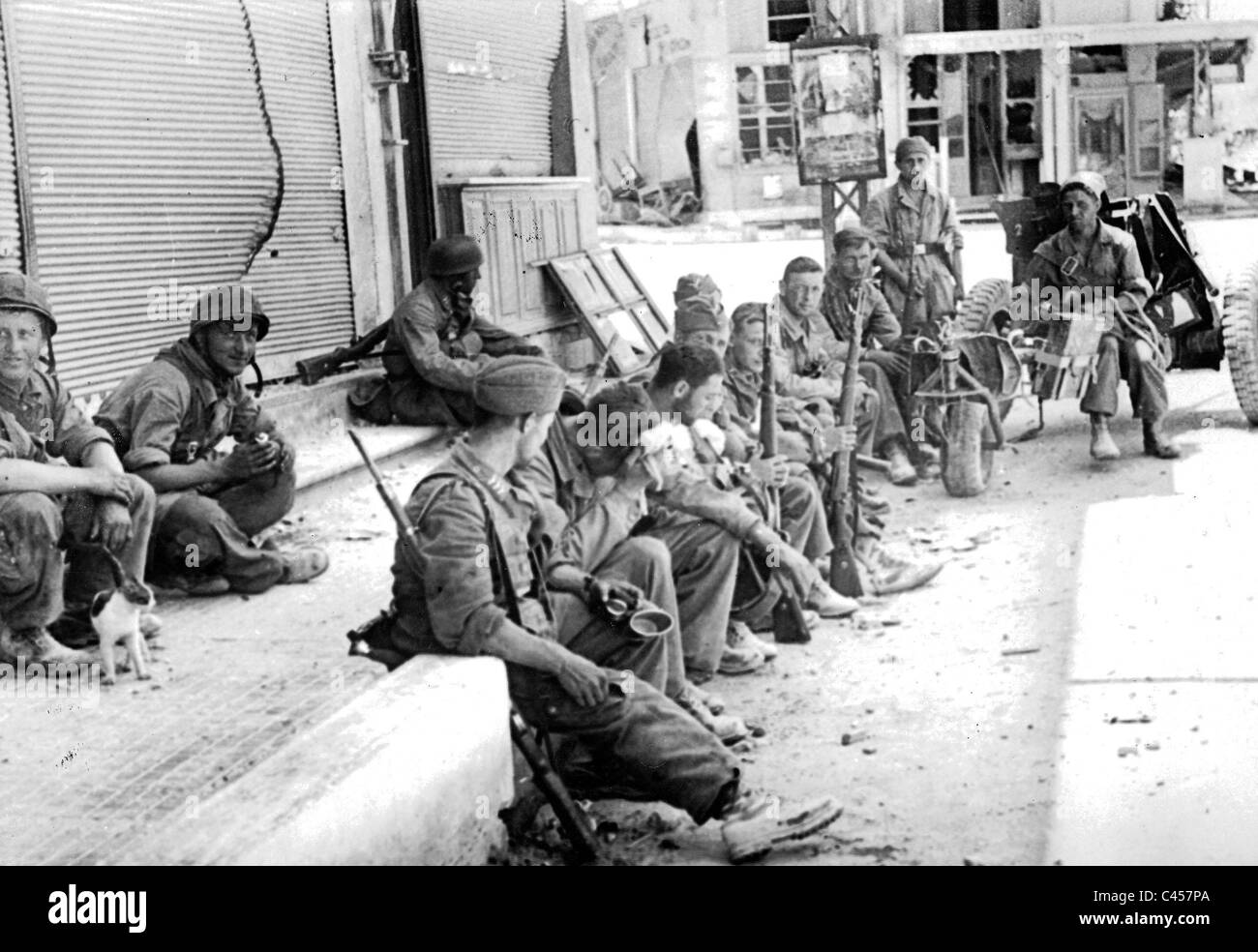 Les parachutistes allemands à Héraklion, Mai 1941 Banque D'Images