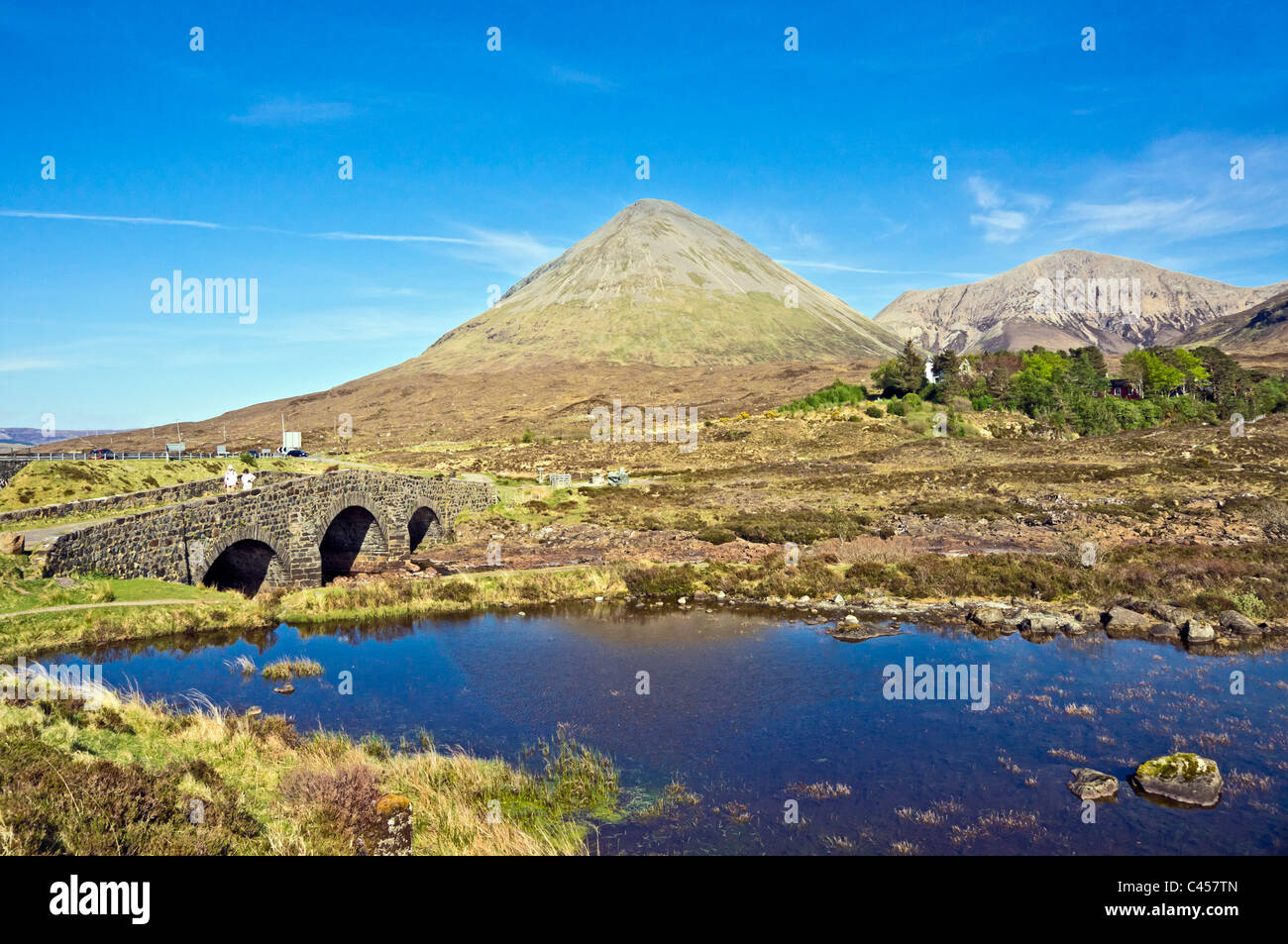 L'ancien pont routier à Glen Sligachan dans l'île de Skye Ecosse Banque D'Images