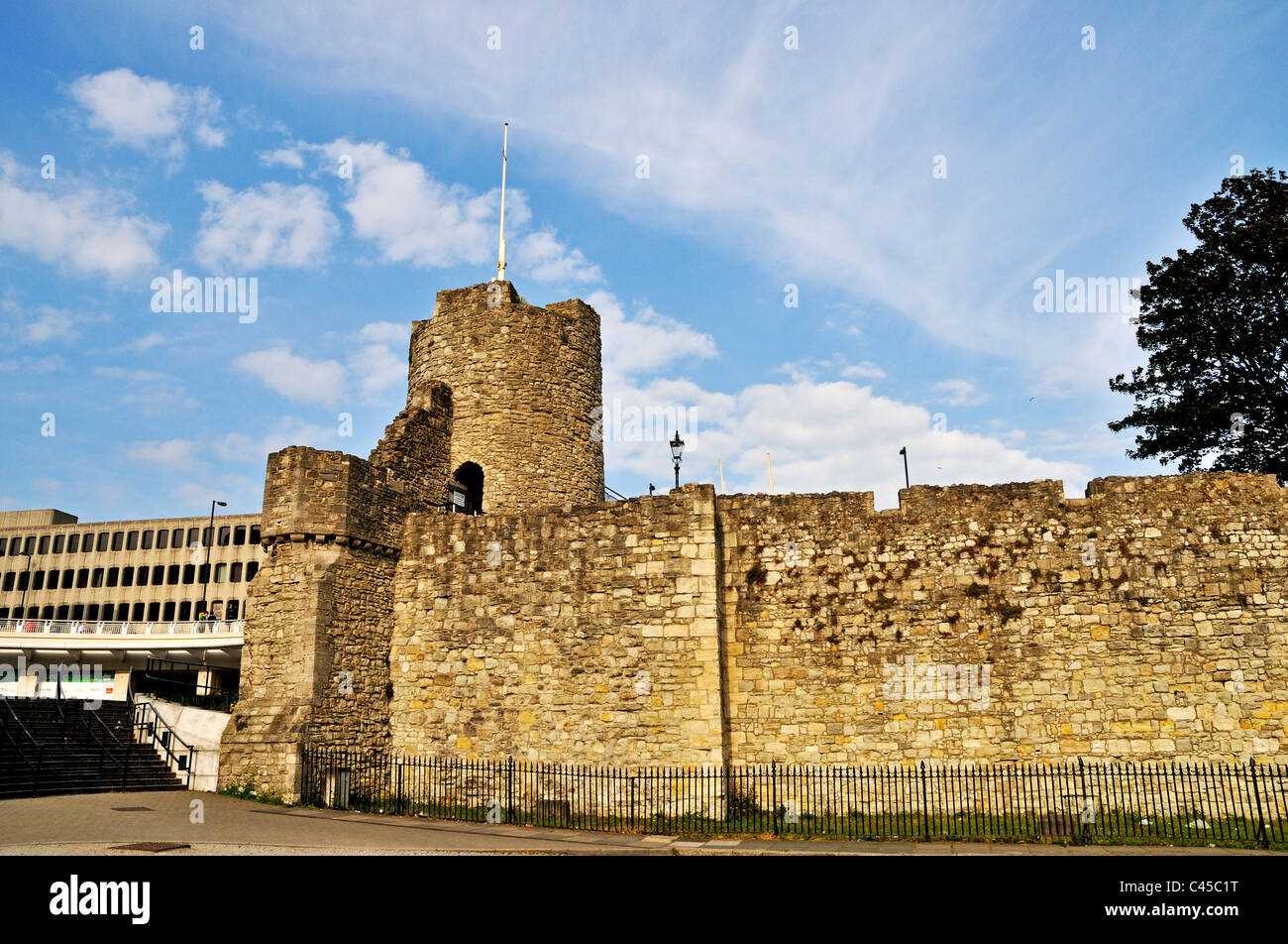 La tour d'Arundel également donné le surnom de Windwhistle tour a été construite en 1290 dans le cadre de l'enceinte défensive, Southampton Banque D'Images