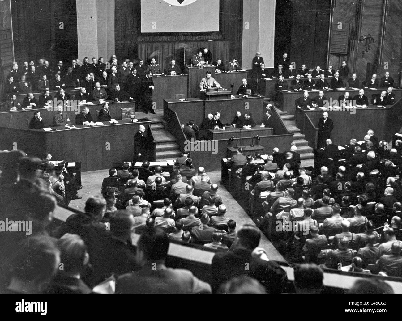 Adolf Hitler parle au Reichstag, 1933 Banque D'Images