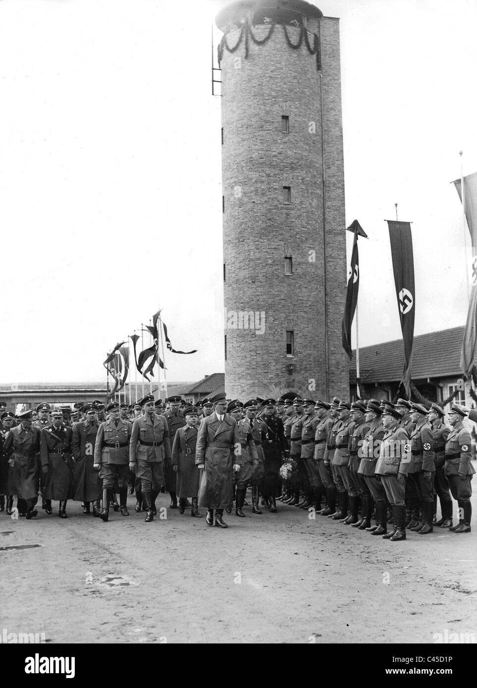 Hitler, Ley, Hauptmann et Rosenberg lors de l'inauguration du Château, 1936 Croessinsee Banque D'Images