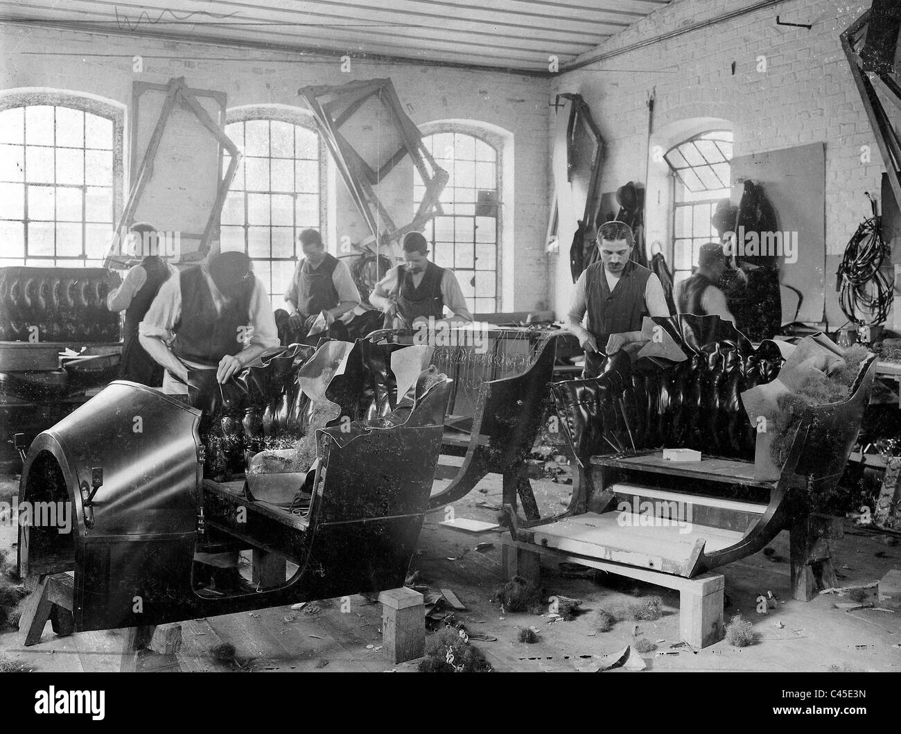 Atelier de sellerie Stoewer fonctionne, 1911 Banque D'Images
