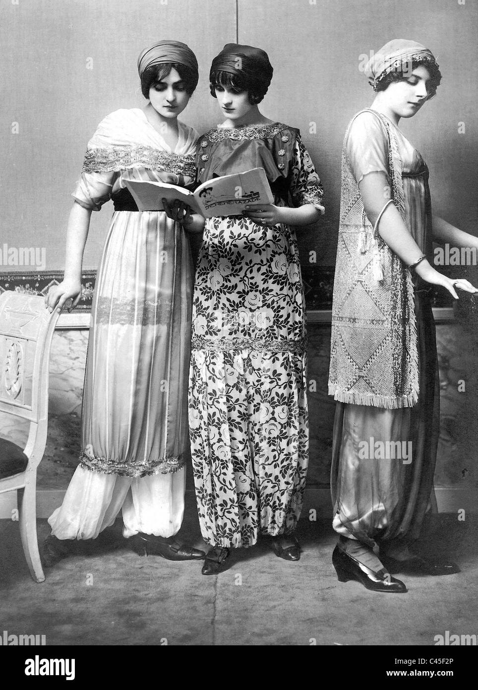 La mode pour femmes à partir de 1911 Banque D'Images