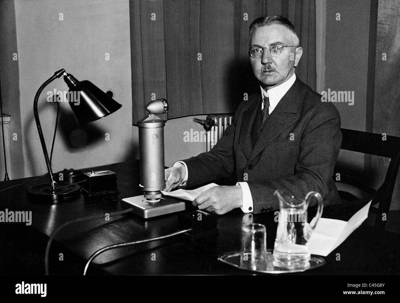 L'adresse de radio par Hjalmar Schacht, 1934 Banque D'Images