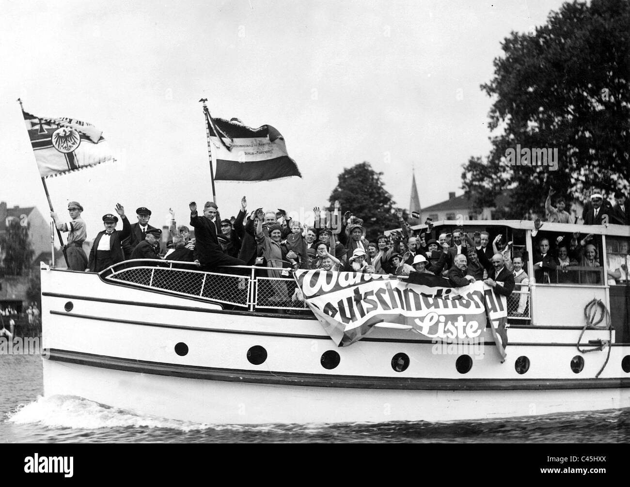 Campagne électorale de la DNVP sur un bateau à vapeur, 1932 Banque D'Images