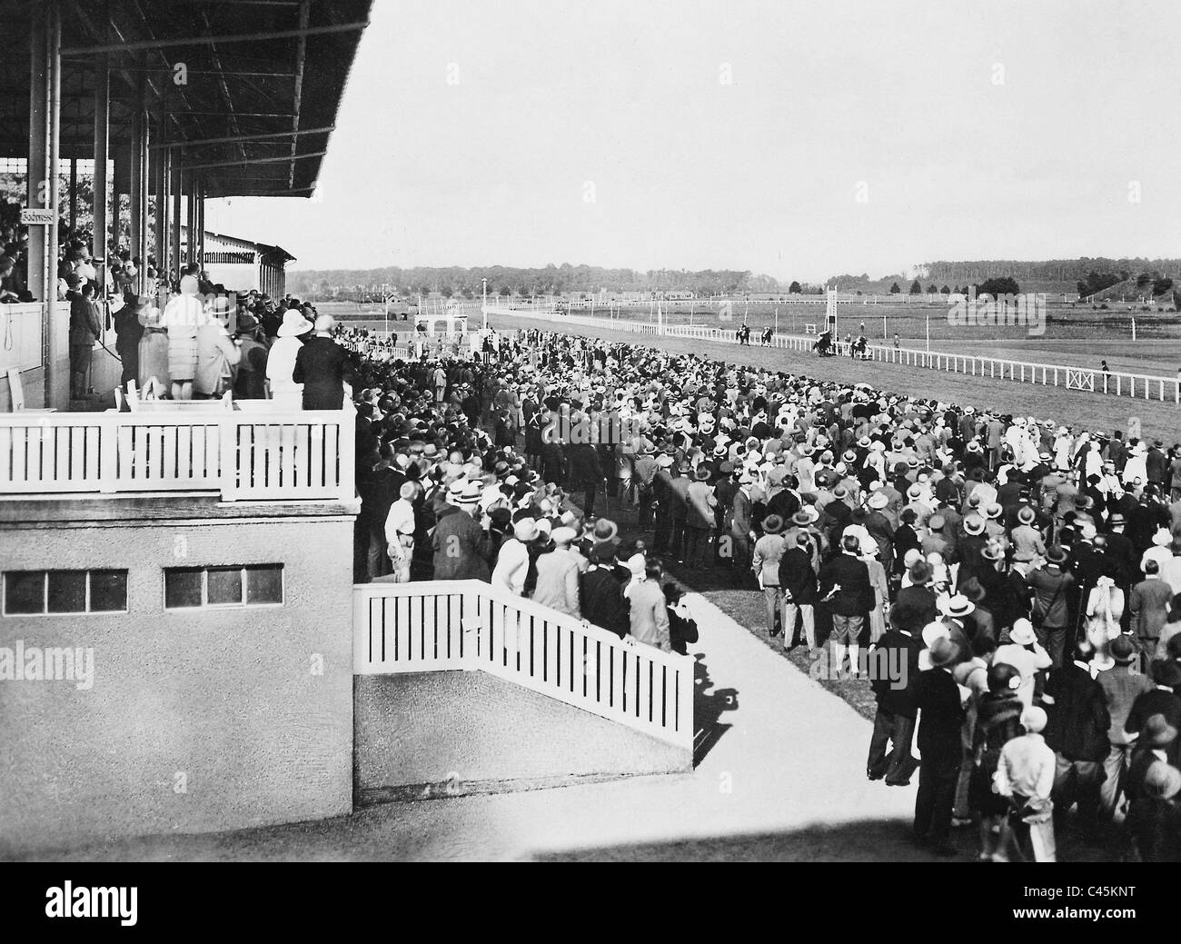 Race Track à Iffezheim, 1928 Banque D'Images
