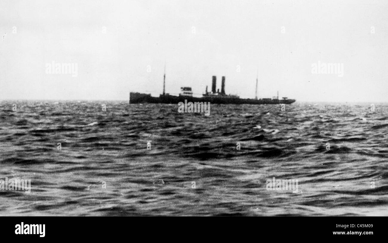 Croiseur auxiliaire allemand Banque de photographies et d’images à