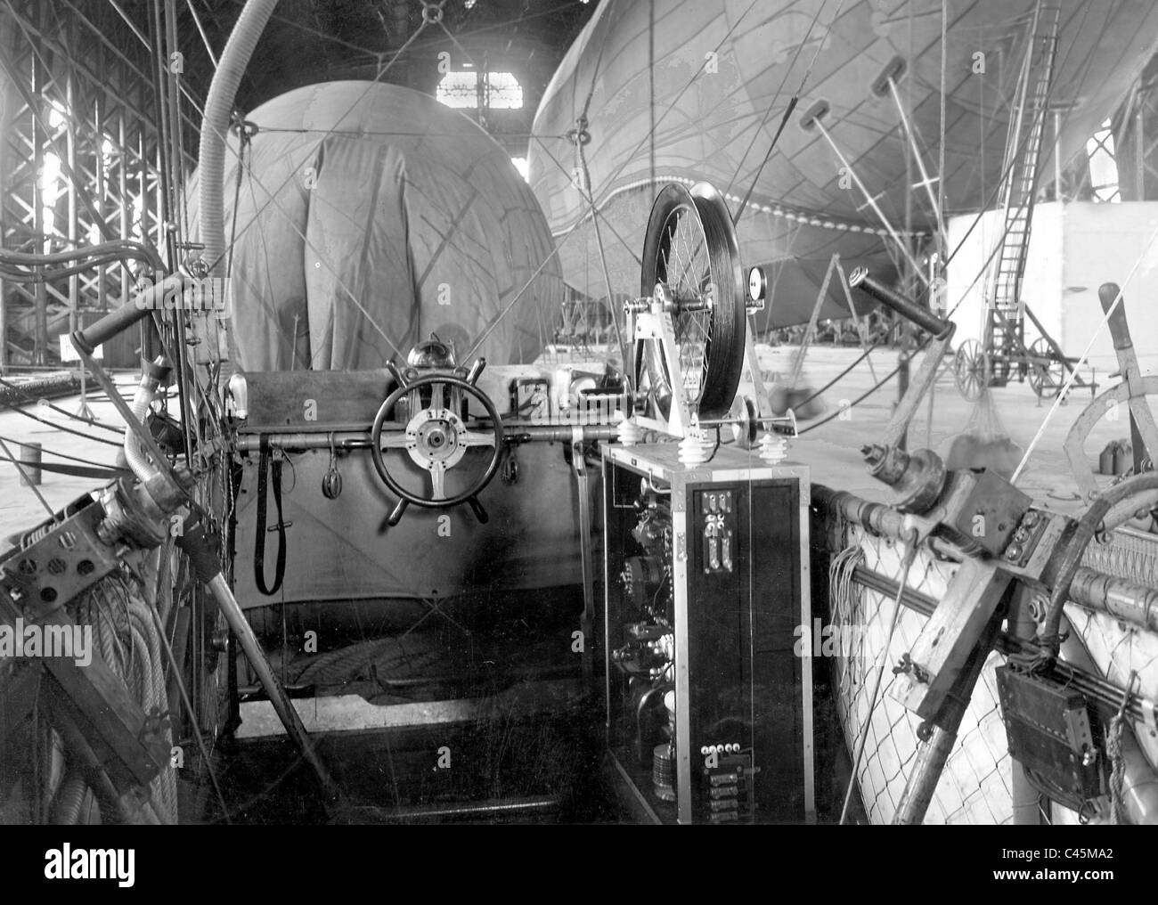 La télécabine de Parseval airship, 1912 Banque D'Images