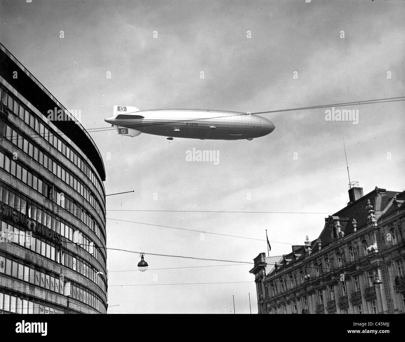 "Dirigeable Graf Zeppelin II '(LZ 130) Berlin, 1939 Banque D'Images