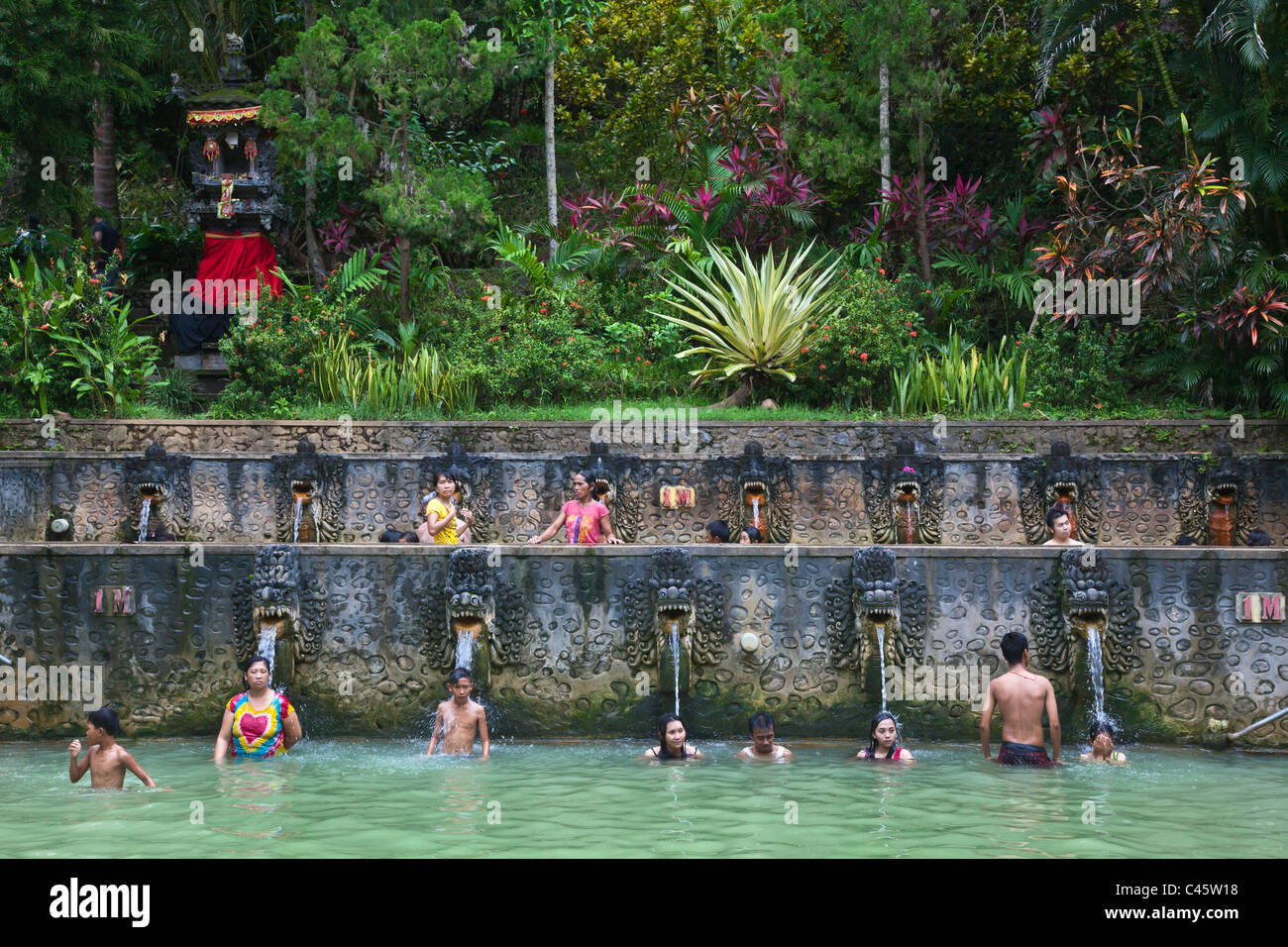 AIR PANAS BANJAR est une source thermale située près de Lovina, dans le nord de l'île - BALI, INDONÉSIE Banque D'Images