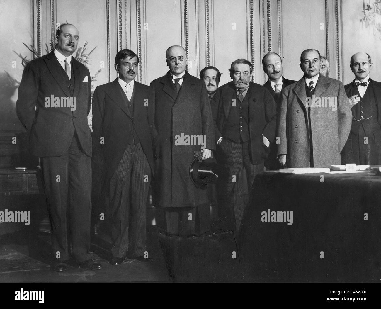 Les participants de la Conférence ministérielle franco-allemand, 1931 Banque D'Images