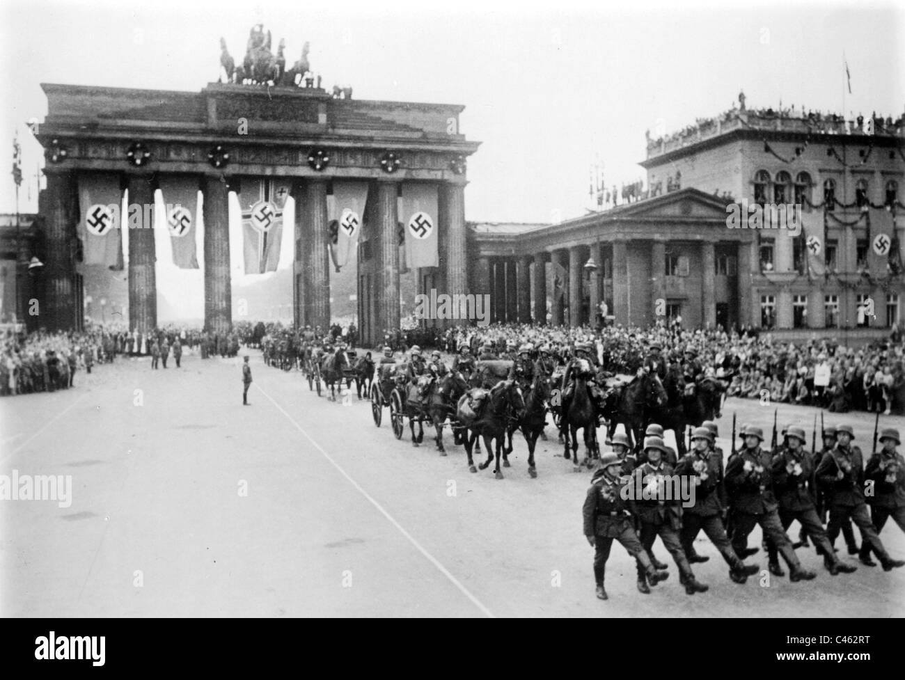 La revue de la victoire après la fin de la campagne de France, 1940 Banque D'Images