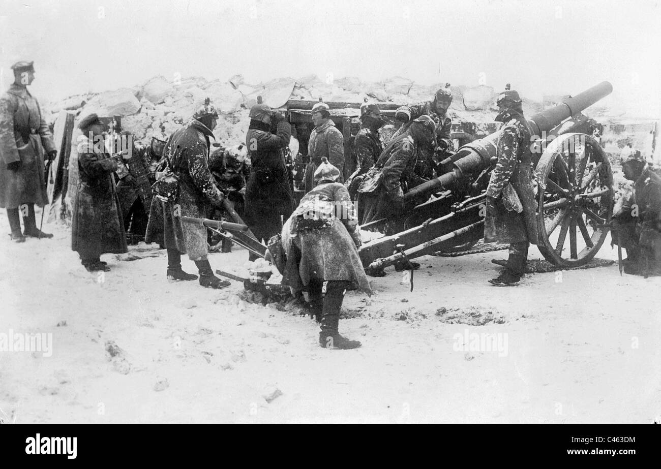 Canon allemand sur le front de l'Est, 1916 Banque D'Images