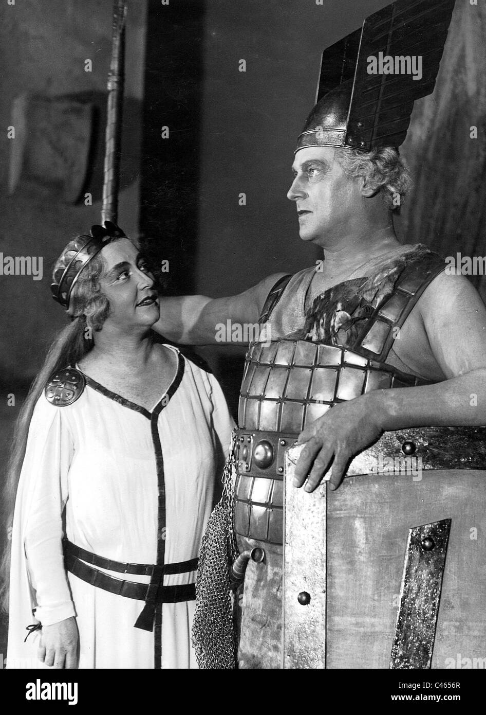 Bertha et Stetzler Gotthelf Pistor dans Richard Wagner's 'Crépuscule des dieux', 1936 Banque D'Images