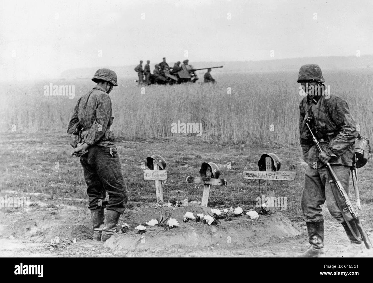 Tombes de soldats morts au combat, 1941 Banque D'Images