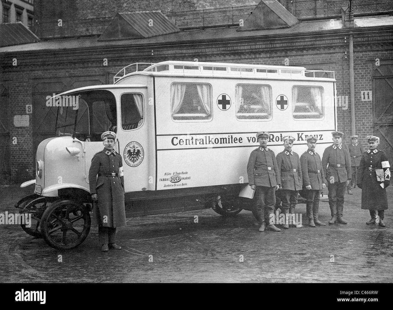 Ambulance de la Croix-Rouge, 1916 Banque D'Images