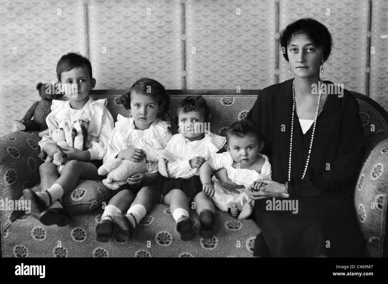 La princesse Antonia de Luxembourg avec leurs enfants, 1927 Banque D'Images