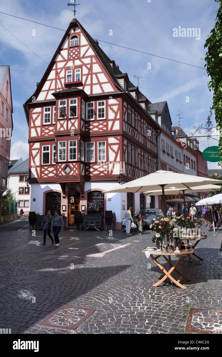 Une petite route à Mainz's Altstadt (vieille ville). Mainz. Banque D'Images