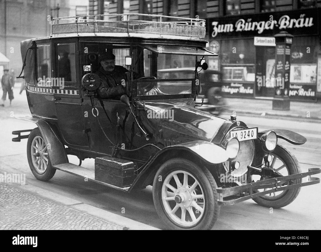 Taxi à Berlin, 1935 Banque D'Images