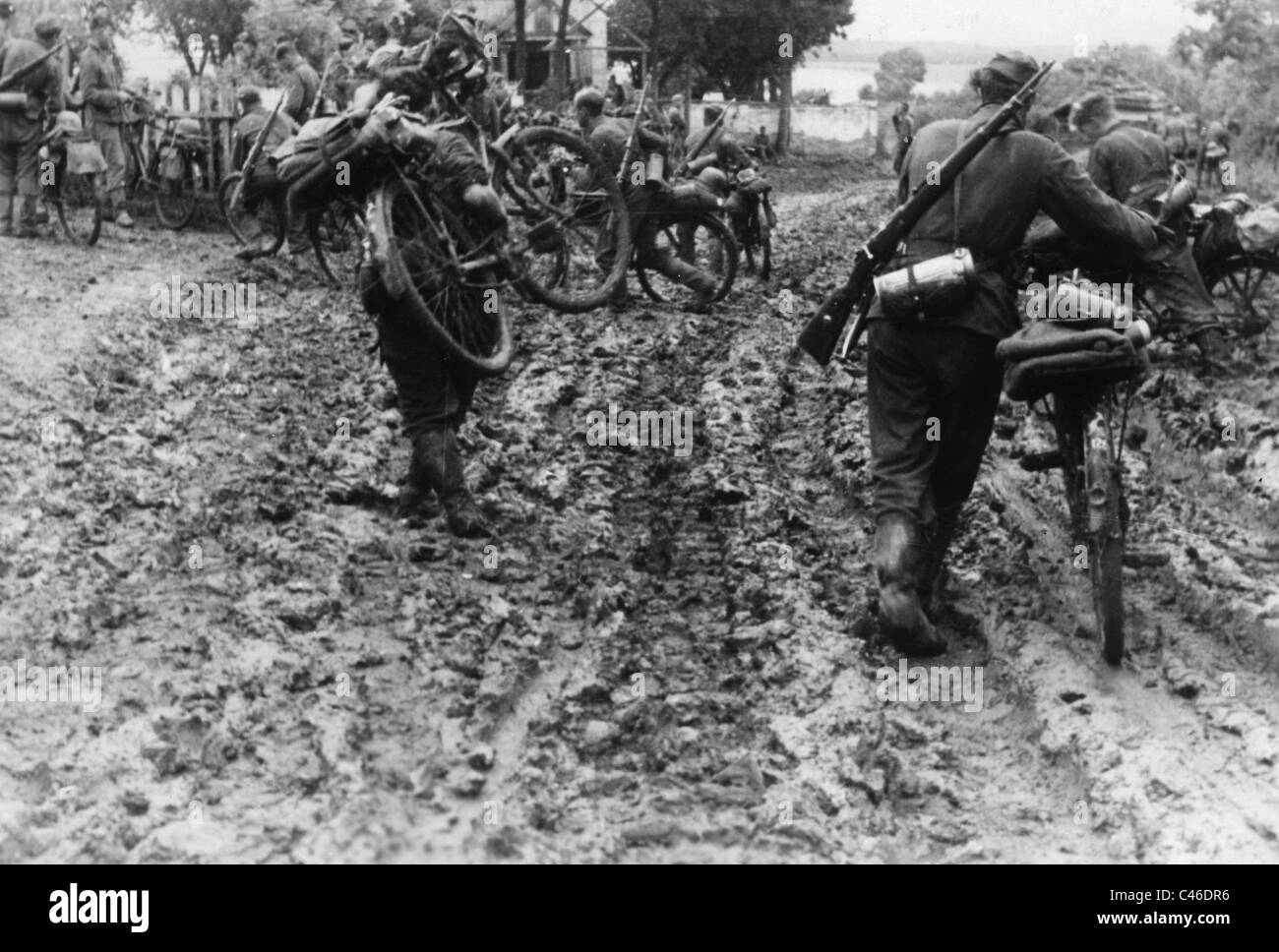 CBG MIGNOT ANCIEN : LA GRANDE GUERRE SOLDAT D'INFANTERIE A
