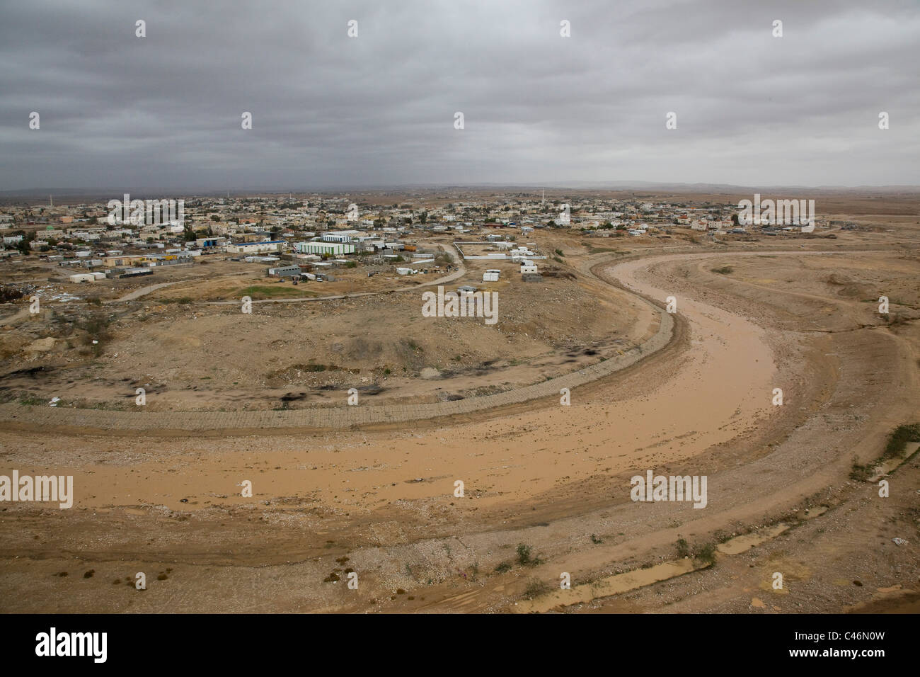 Photographie aérienne du flux de Beer Sheva après une inondation Banque D'Images