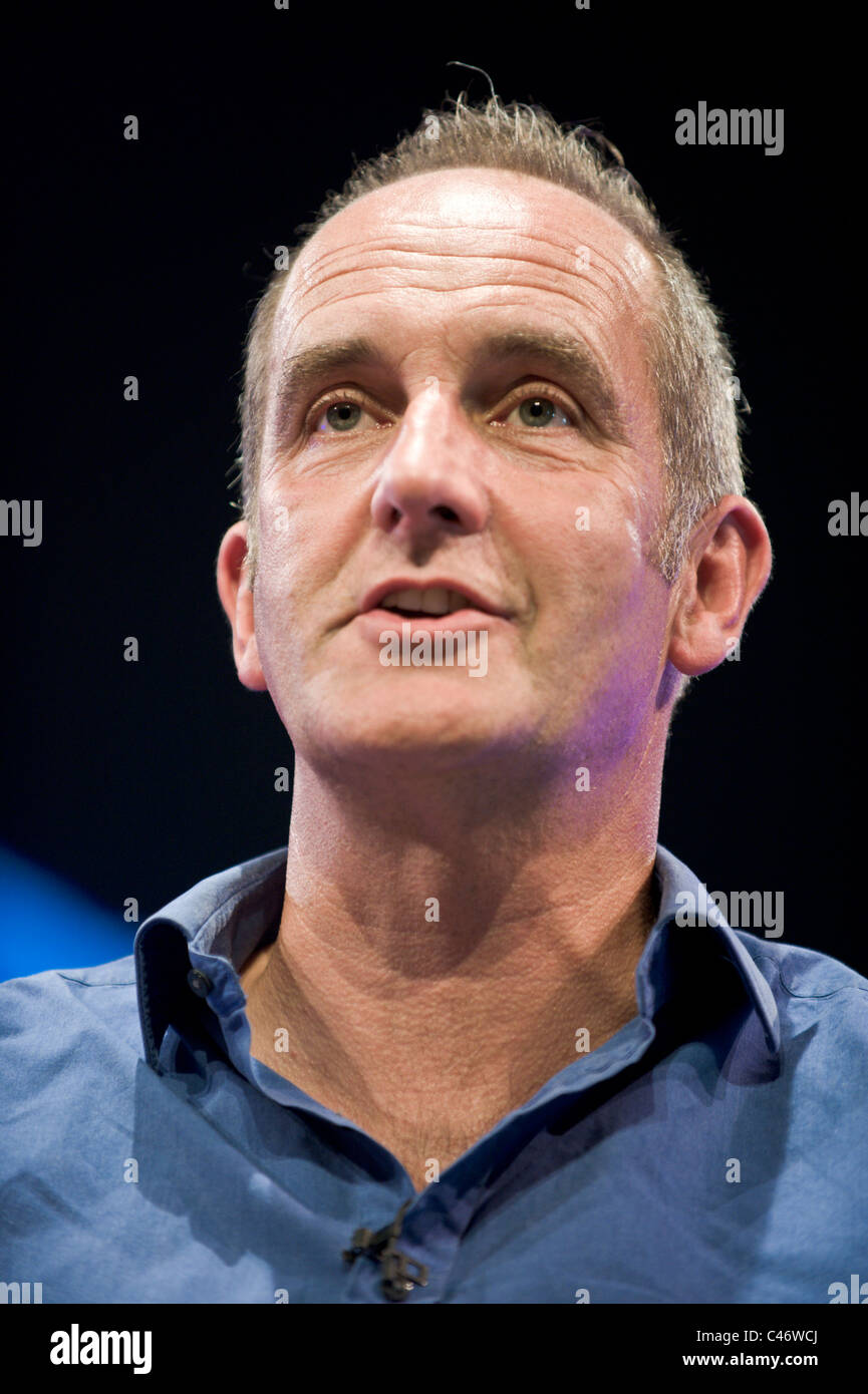 Kevin McCloud présentateur de télévision et designer photographié à Hay Festival 2011 Banque D'Images