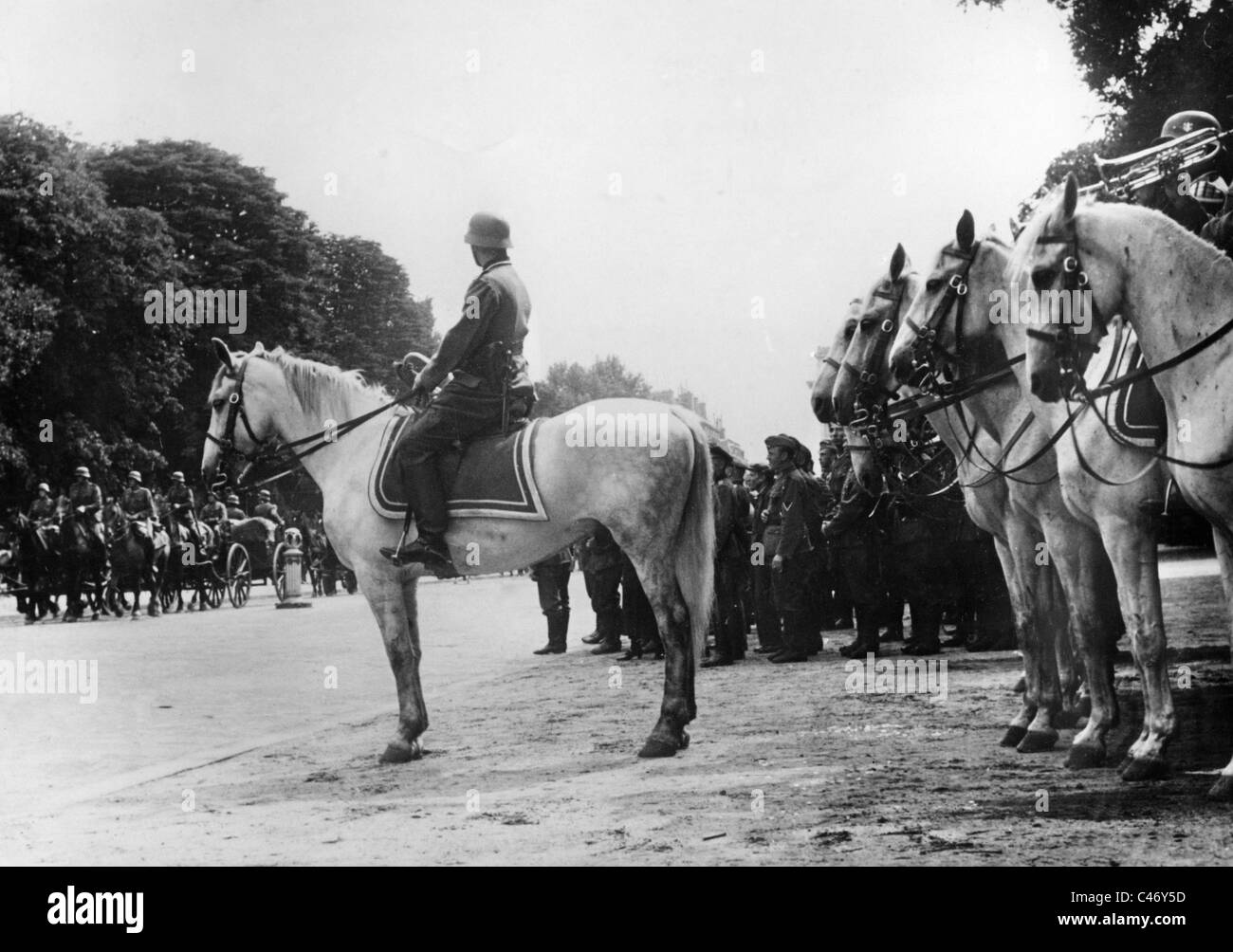 Seconde Guerre mondiale Parades allemand à Paris, à partir de juillet 1940 Photo Stock Alamy