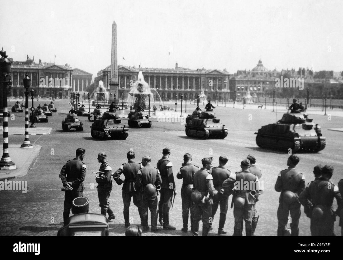 Paris 1940 defile troupes allemandes Banque d'images noir et blanc Alamy