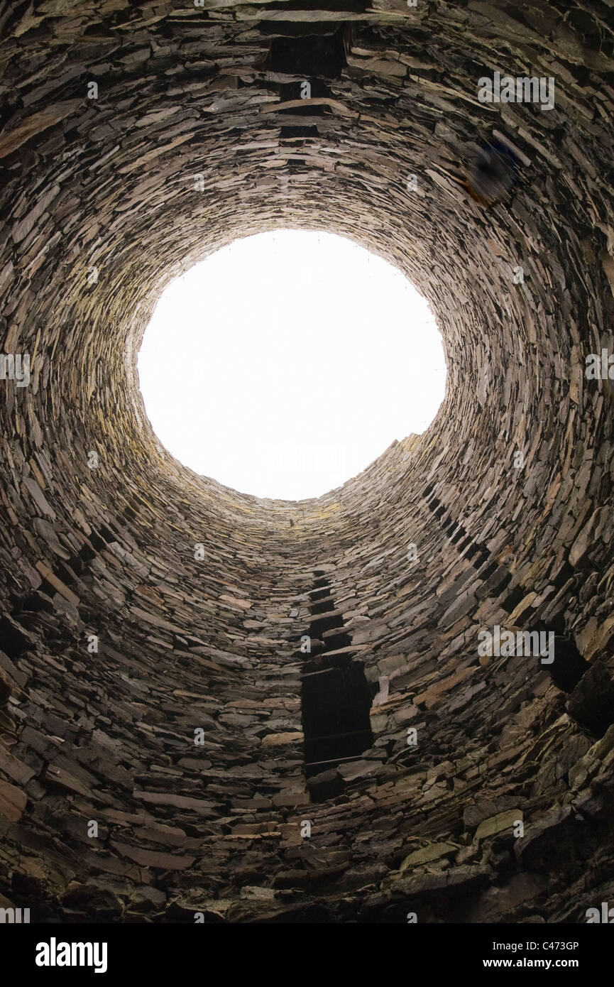 Broch de Mousa, tour de défense en pierre, ca 100 BC, 44 pieds (13 m) de haut, les mieux conservés en Europe, îles Shetland, Écosse Banque D'Images