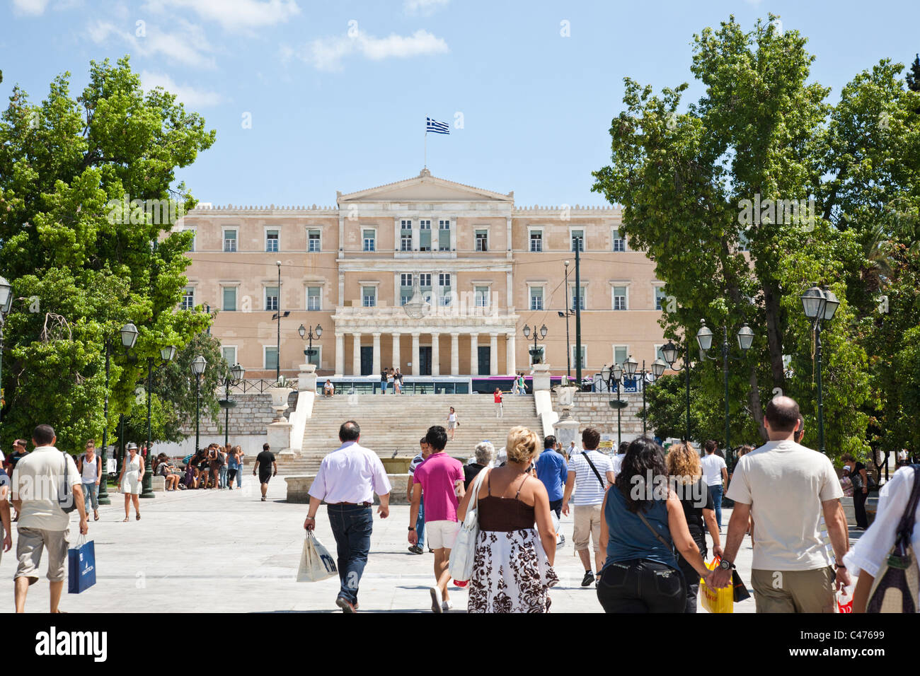 La place Syntagma, le Parlement et le monument du Soldat inconnu, Athènes Grèce Banque D'Images