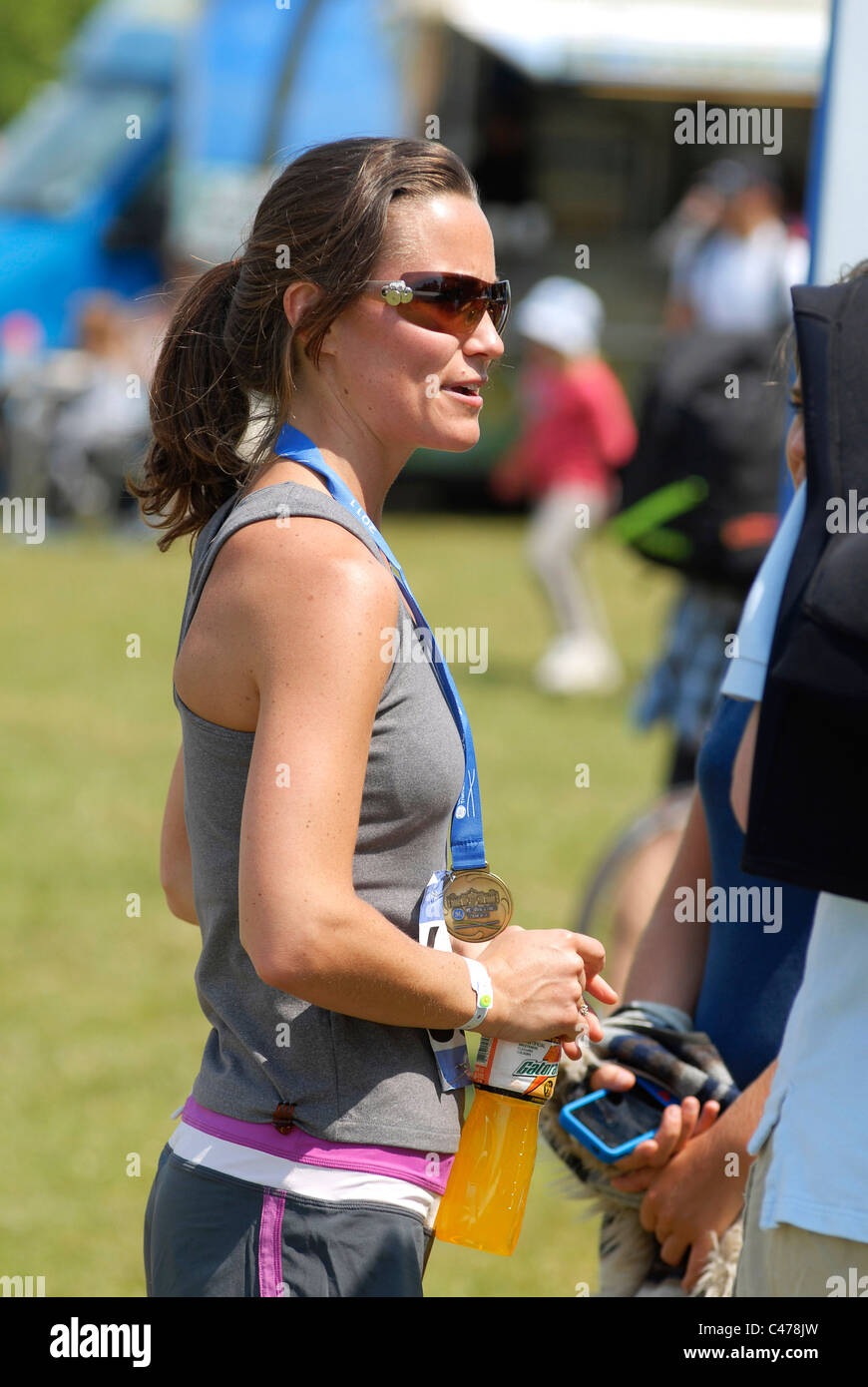 Pippa Middleton après avoir fonctionné à l'GE DE Triathlon de Blenheim Blenheim Park, Oxon., 04-06-2011. Banque D'Images