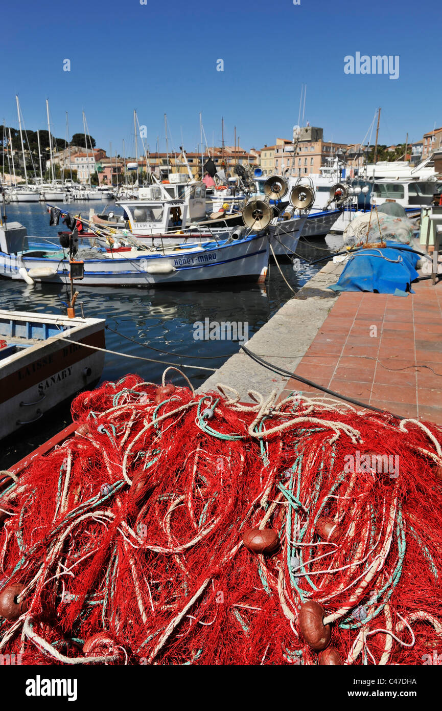 Sanary sur Mer, Var, Provence, France, filet de pêche dans le port Banque D'Images