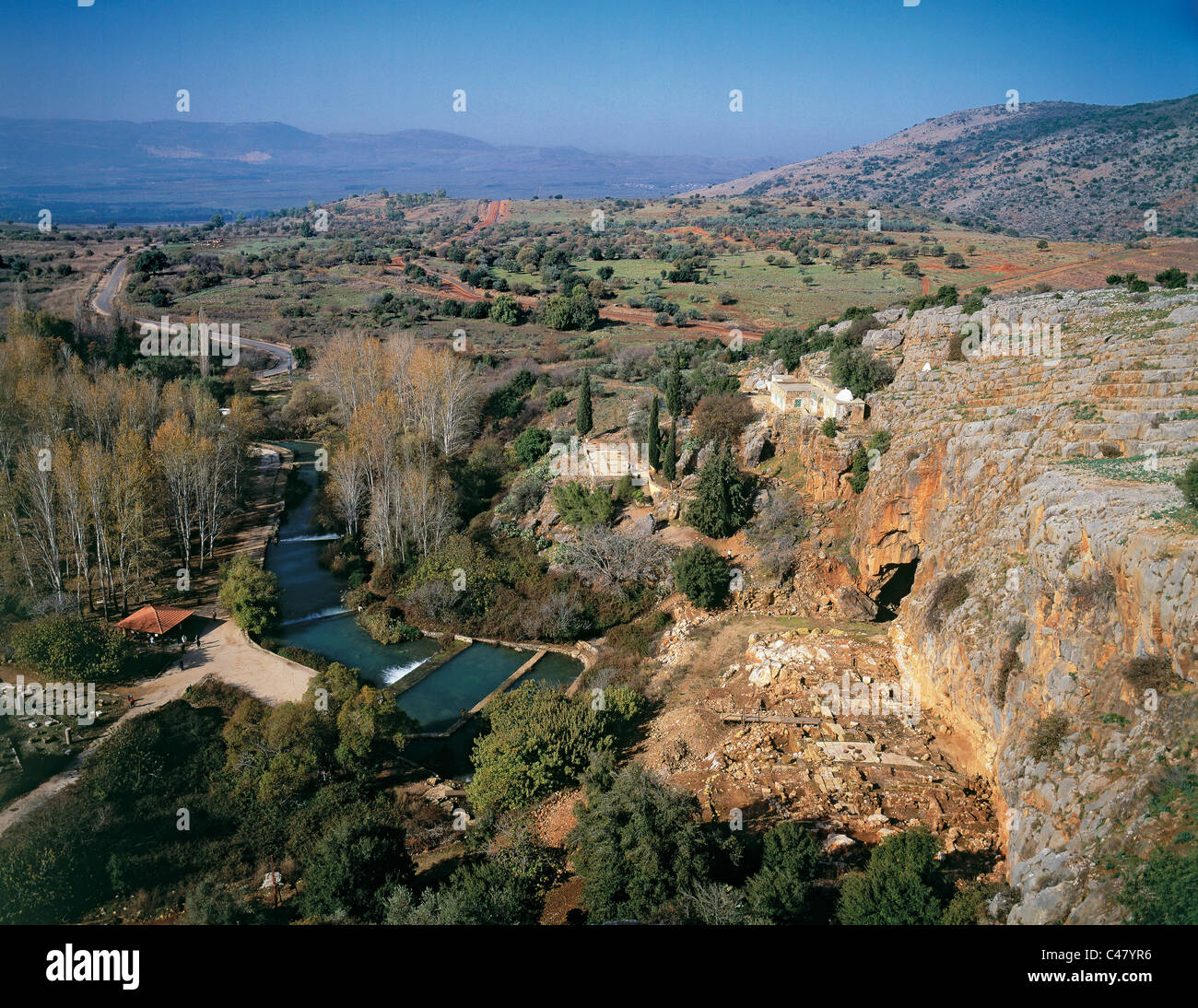 Photographie aérienne des ruines de la ville romaine de Banias dans le plateau du Golan Banque D'Images