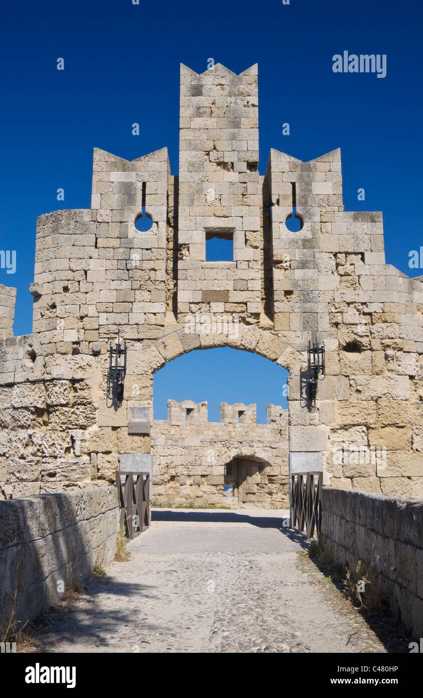 Château de Rhodes porte de St Paul, la vieille ville de Rhodes, Grèce Banque D'Images