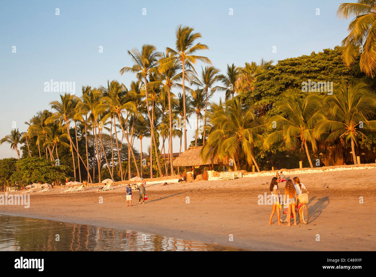 Playa Tamarindo Beach. Tamarindo, Péninsule de Nicoya, Costa Rica Banque D'Images