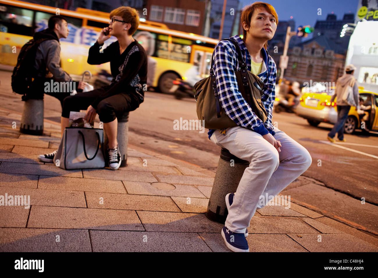 En attente Ximending, Taipei, Taiwan, le 7 novembre 2010. Banque D'Images