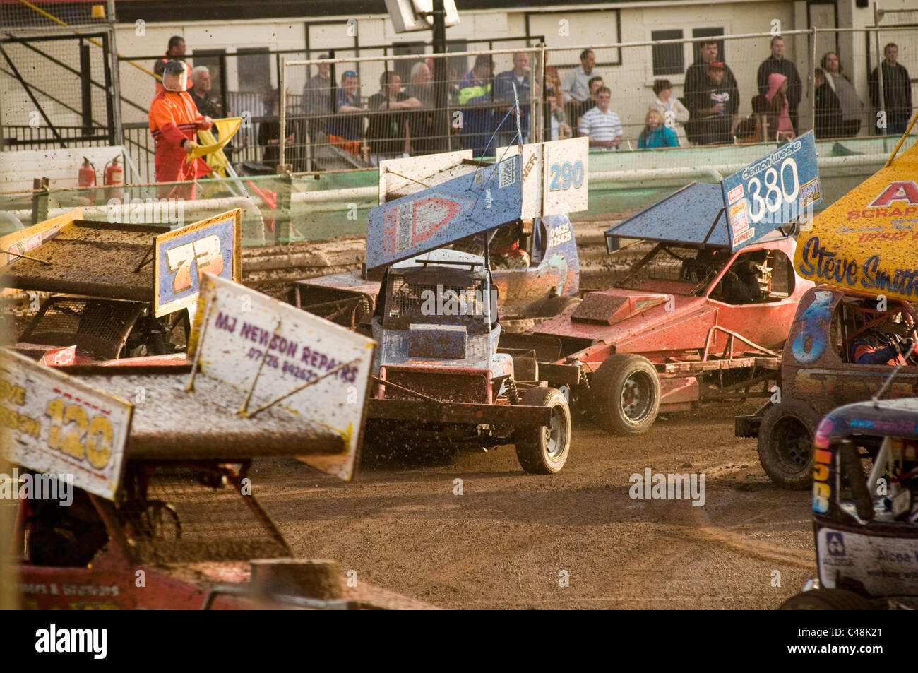 0ne formule 1 f1 voiture voitures stockcars schiste stockcar race course racers rails full contact sport motor sports sp Banque D'Images