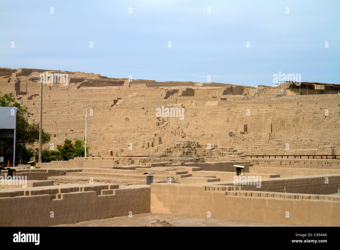 Huaca Pucllana ruines pré-Inca dans le quartier Miraflores de Lima, Pérou. Banque D'Images