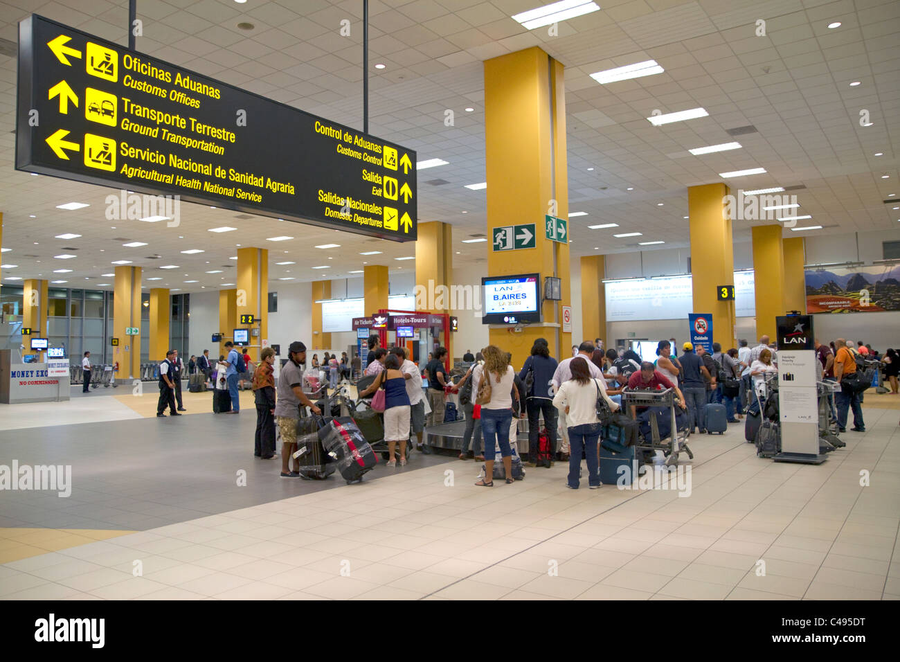 Hall des arrivées de l'aéroport international Jorge Chavez de Callao, Pérou. Banque D'Images
