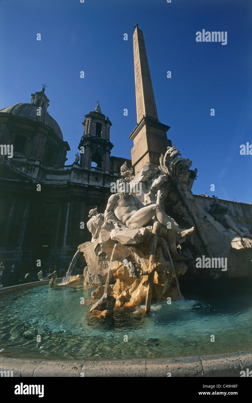 Photographie d'une ancienne fontaine à Rome Banque D'Images