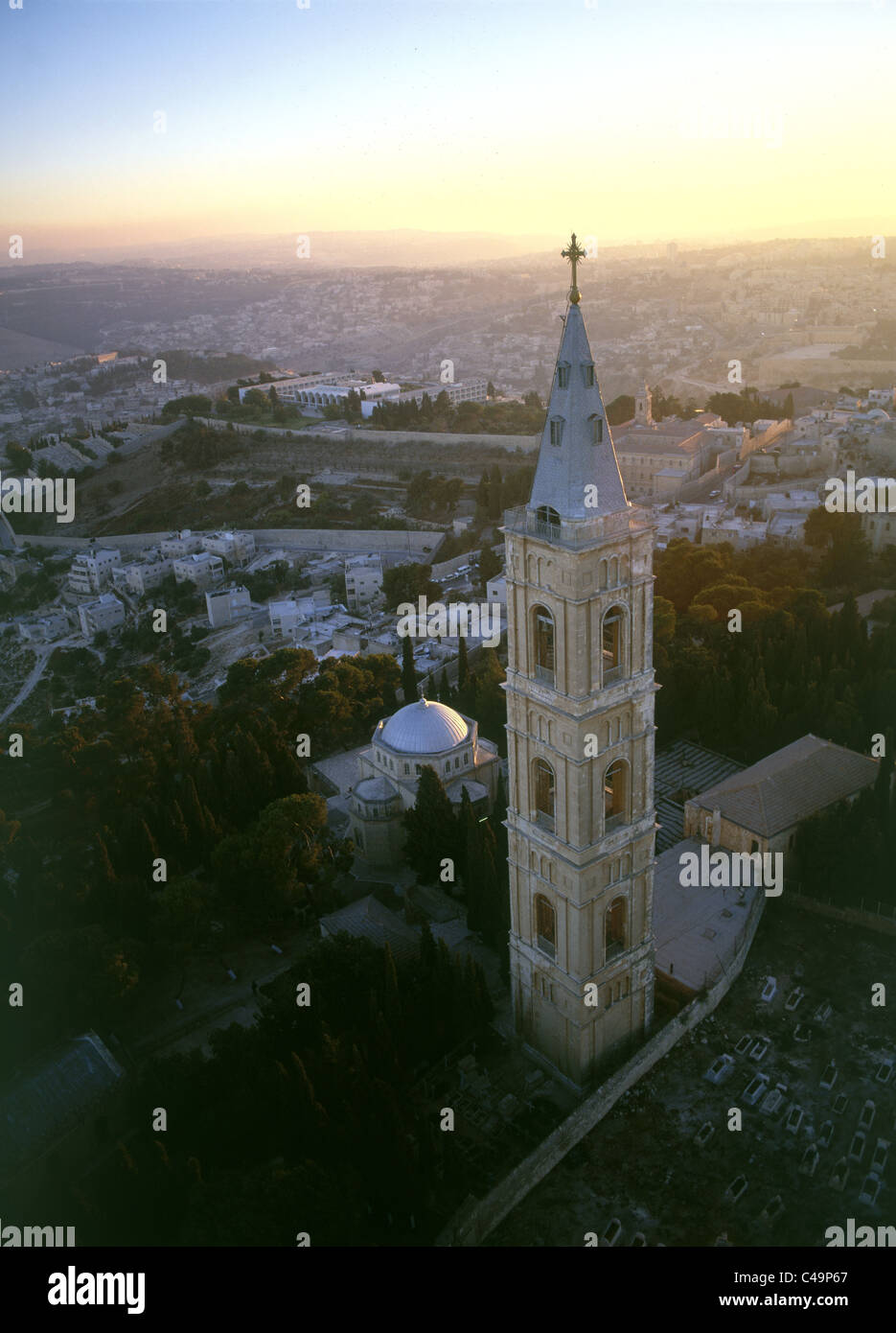 Photo aérienne de l'église de l'Ascension au mont des Oliviers Banque D'Images