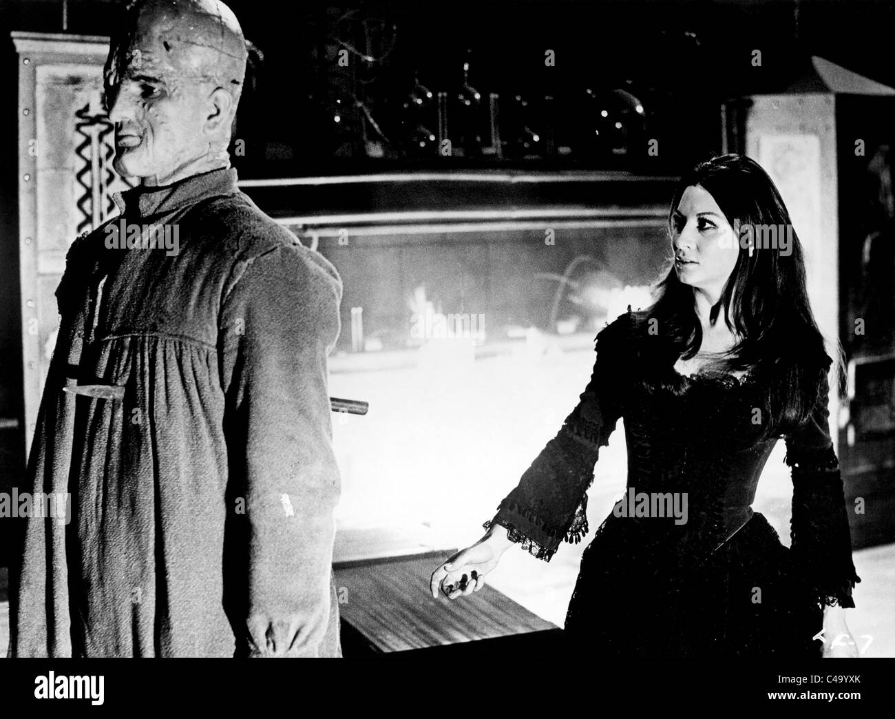 LADY Frankenstein (1971) LA FILLE DE FRANKENSTEIN (ALT) MEL WELLES (DIR) ROSALBA NERI LFRA 002 COLLECTION MOVIESTORE LTD Banque D'Images