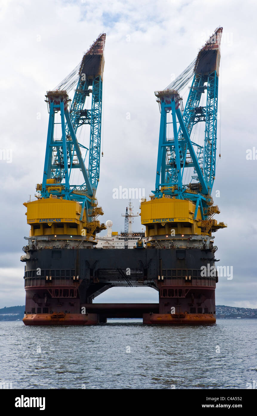 Saipem 7000 navire crane dans Boknafjorden. L'industrie, de l'offshore, de l'huile. Rogaland, Banque D'Images
