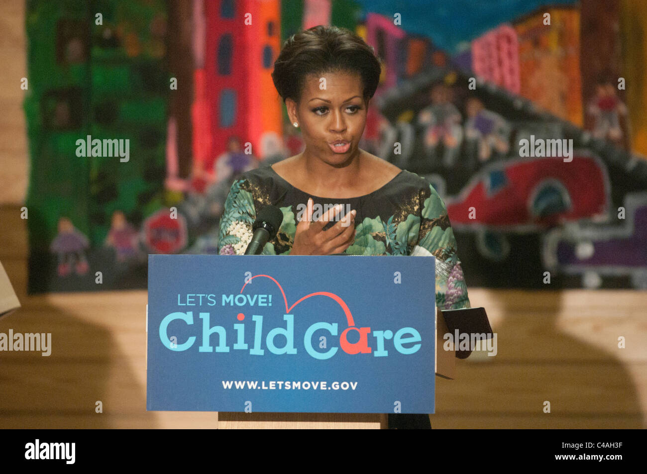 La Première Dame Michelle Obama dévoile vous permet de bouger ! Les soins aux enfants, un nouvel effort pour travailler avec les fournisseurs de services de garderie. Banque D'Images