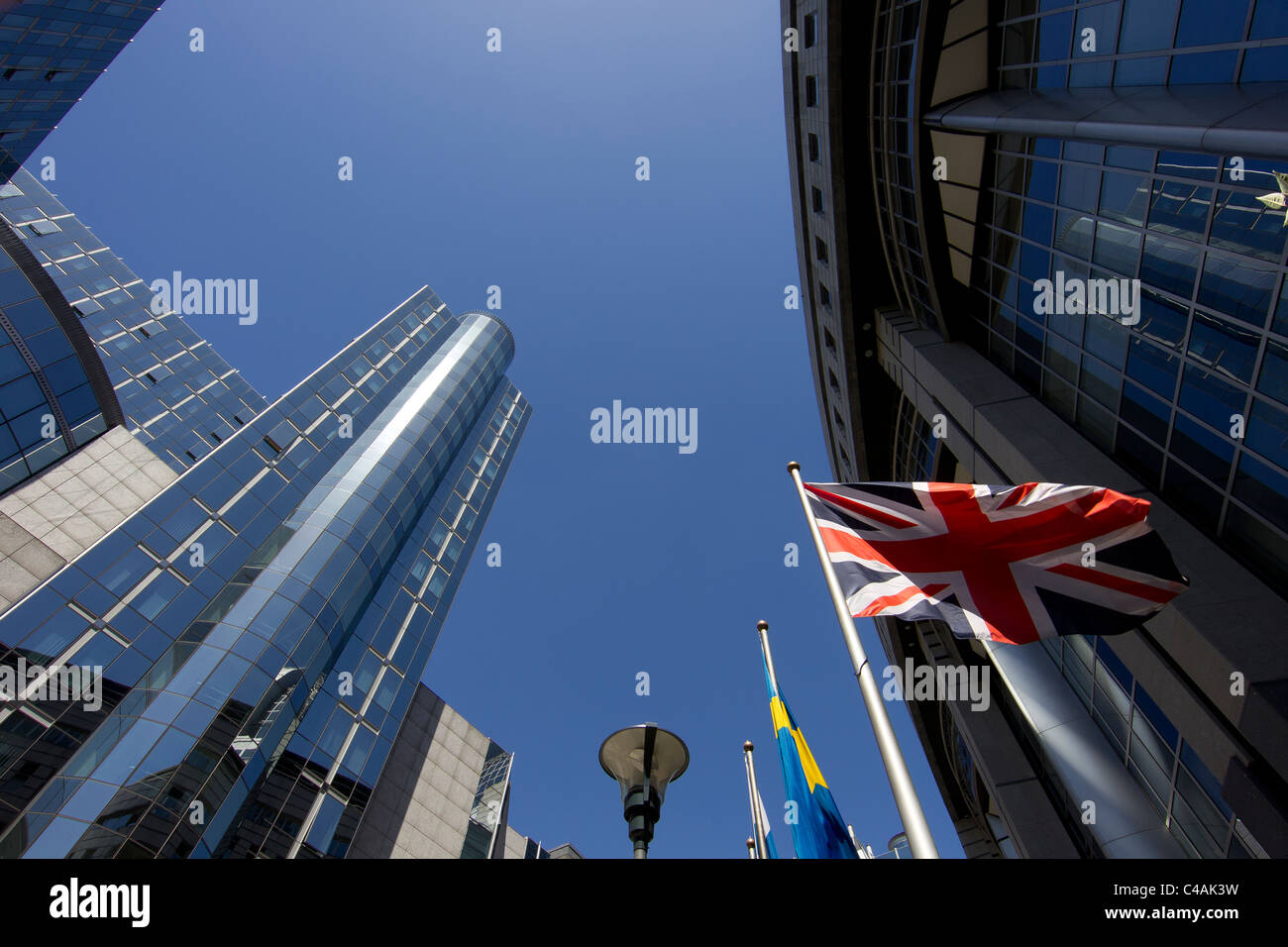 Bâtiment du Parlement européen Bruxelles british union jack drapeau britannique Banque D'Images